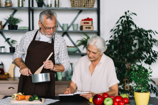 Repas pour personnes âgées à domicile
